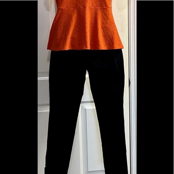 MICHAEL Michael Kors Skinny Black Pants with Gold Tone Hardware- Size 4 - Picture 10 of 10